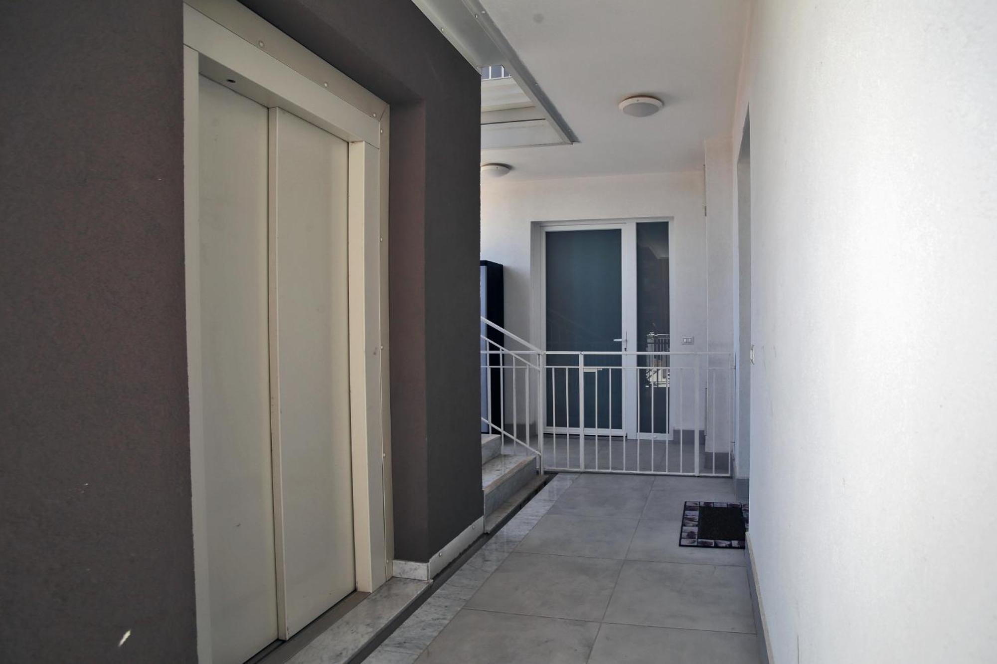Laudani Homes Aeroporto di Catania Fontana Rossa Esterno foto